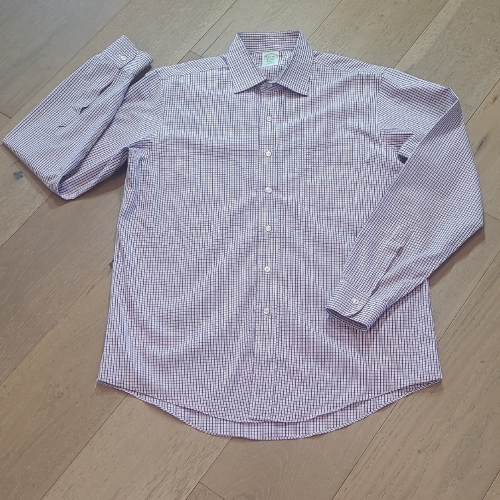 Brooks Brothers Classic Dress Shirt Men's sz 16.5/35 Purple Check Long Sleeve